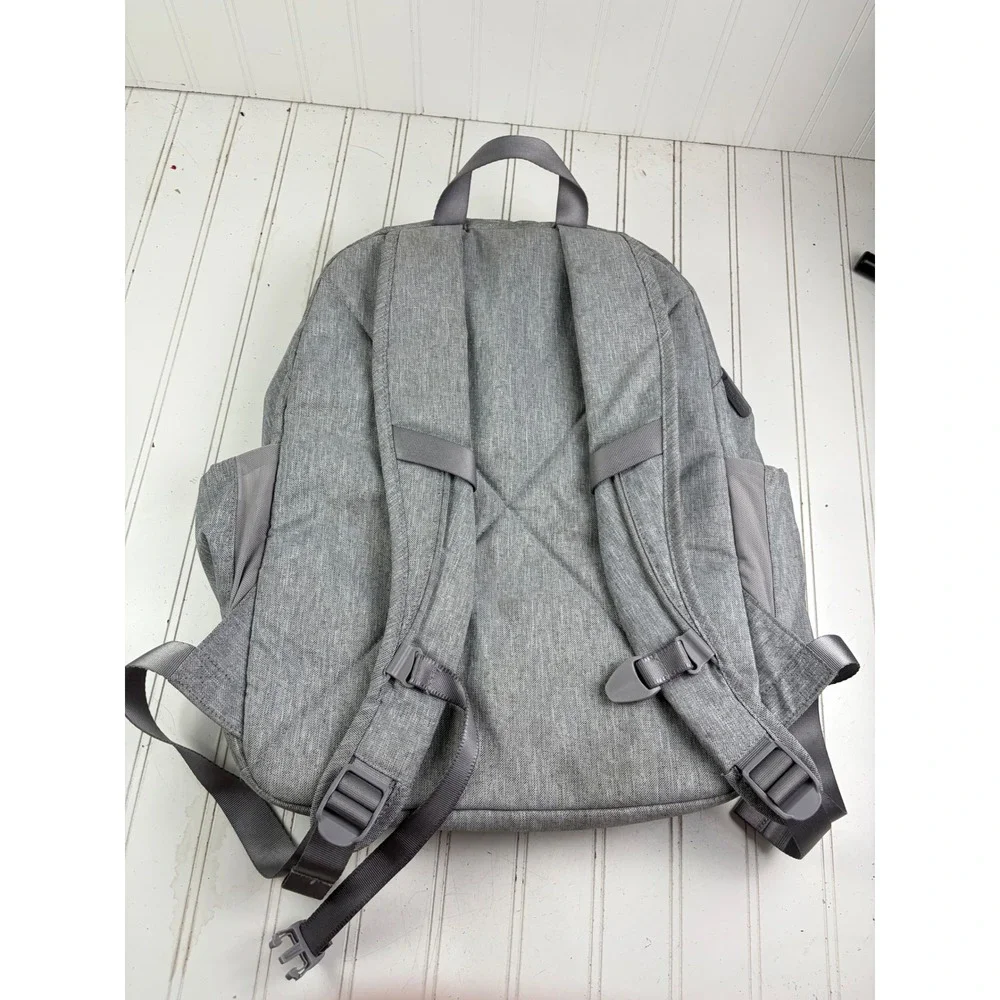 Vera Bradley Vintage Gray Lighten Up Sporty Backpack Floral Lining Women's